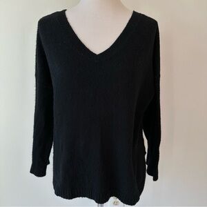 Madewell Women’s Black Double V Neck Fuzzy Very Pilled Pullover Sweater, M